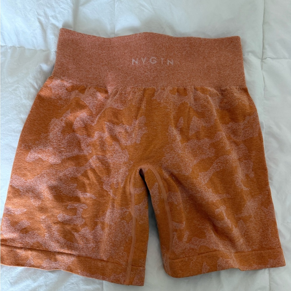 NVGTN Camo biker shorts